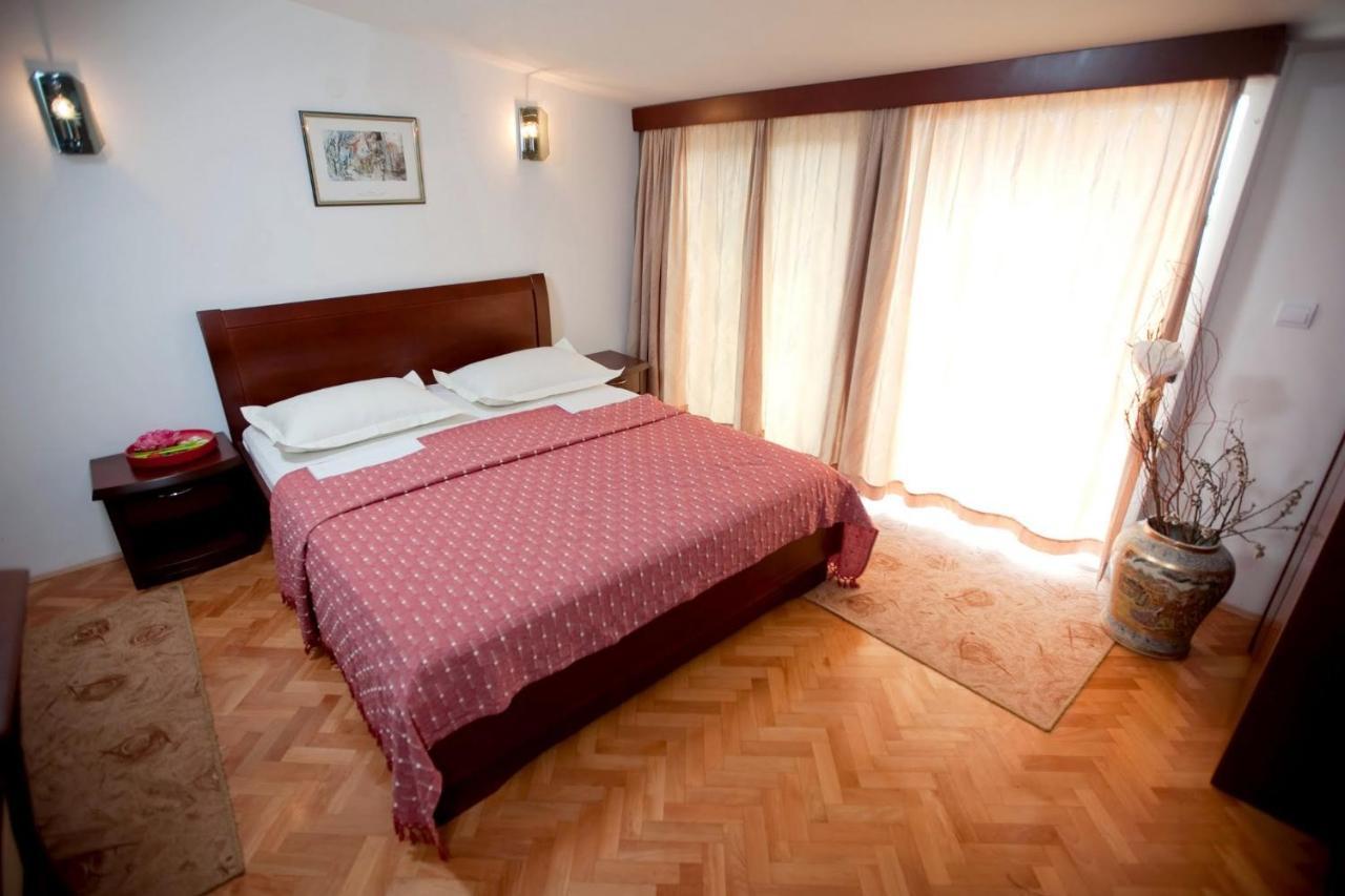Agava Apartments Begic Makarska Exteriör bild