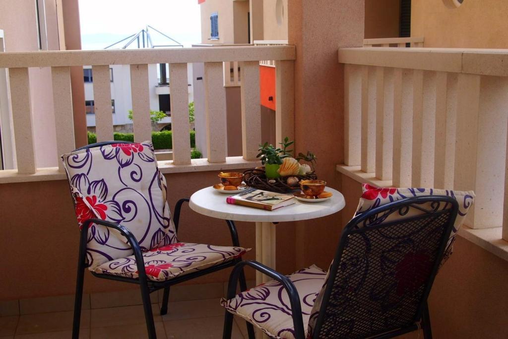 Agava Apartments Begic Makarska Rum bild