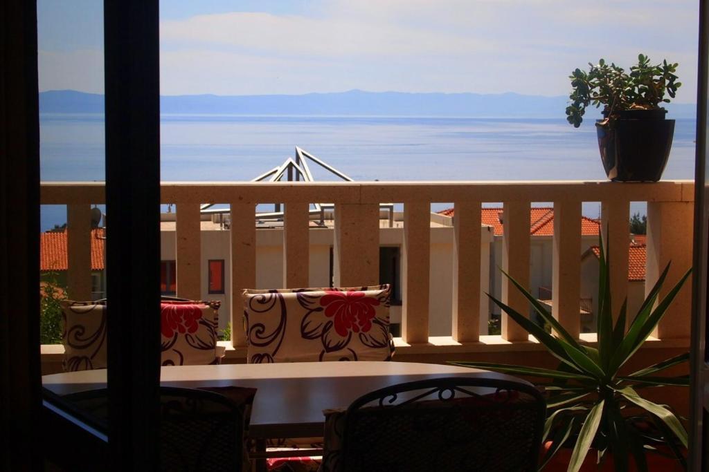 Agava Apartments Begic Makarska Rum bild